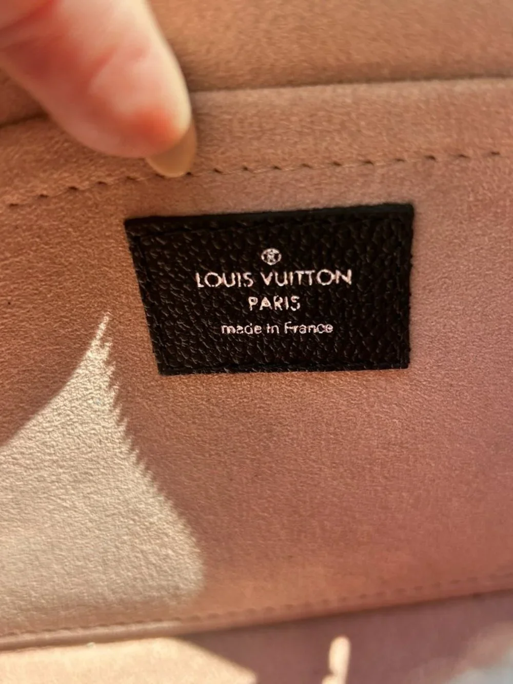 LIKE BRAND NEW!  Louis Vuitton Marelle Handbag